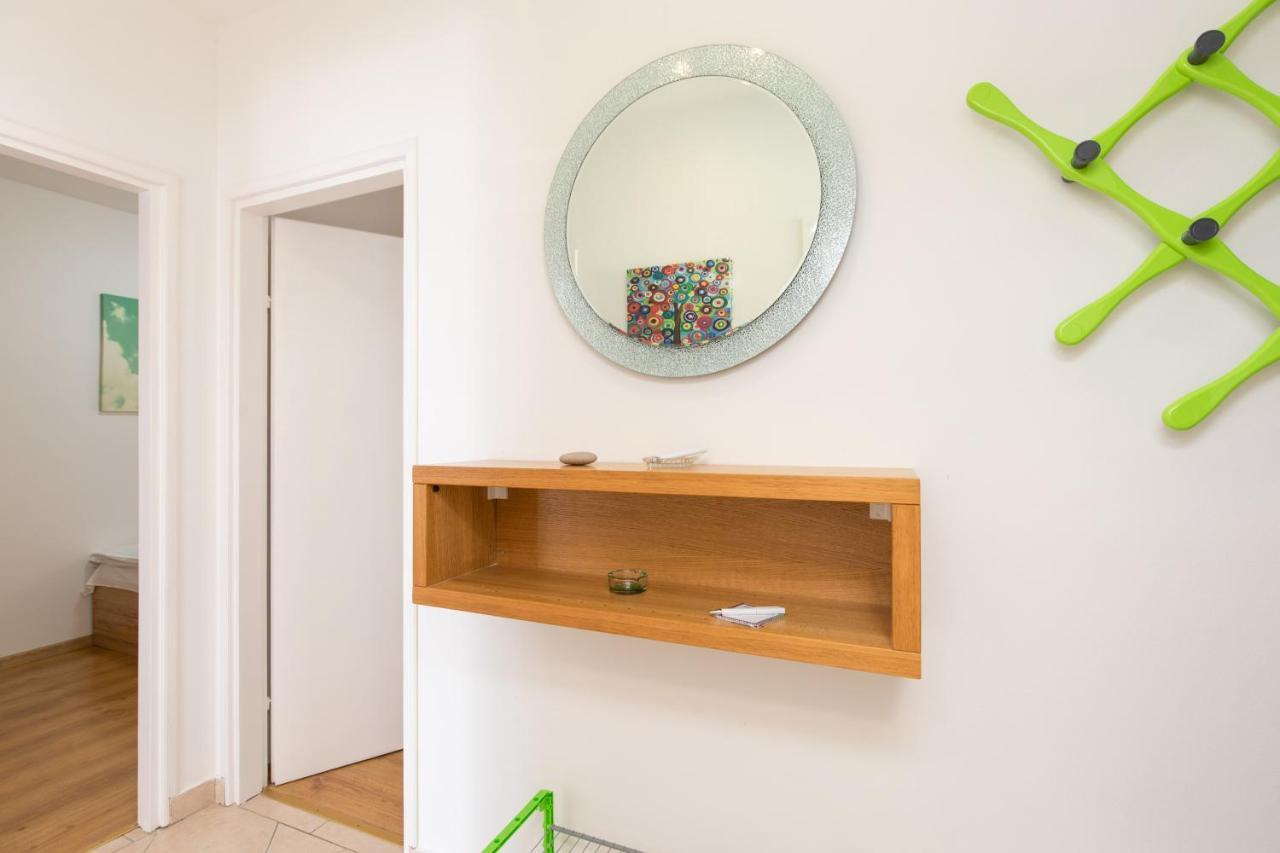 Apartment Julijana Krk Town Luaran gambar